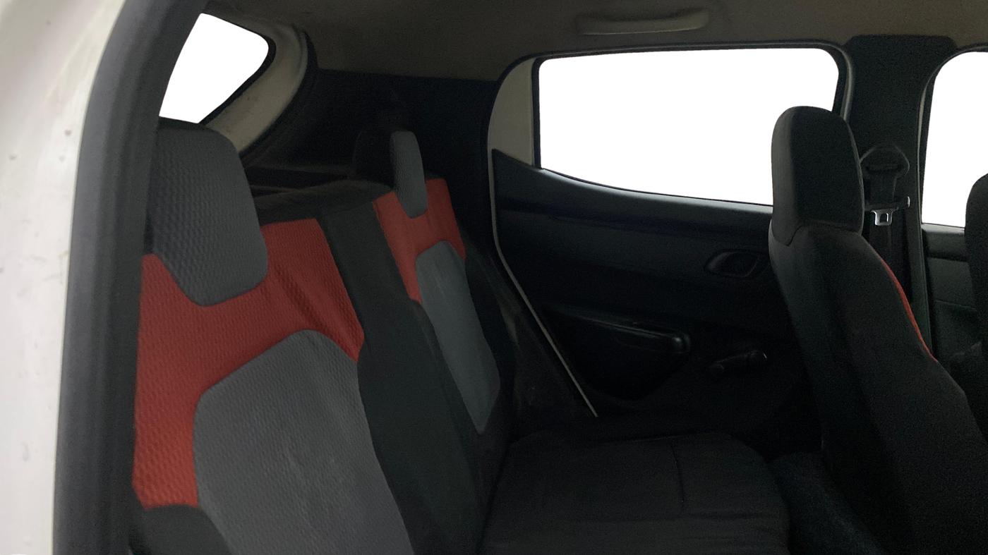 2018 Renault Kwid RXT 1.0, Petrol, Manual, 94,497 km, Right Side Rear Door Cabin