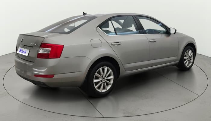 2016 Skoda Octavia STYLE PLUS AT 1.8 TSI, Petrol, Automatic, 1,23,182 km, Right Back Diagonal