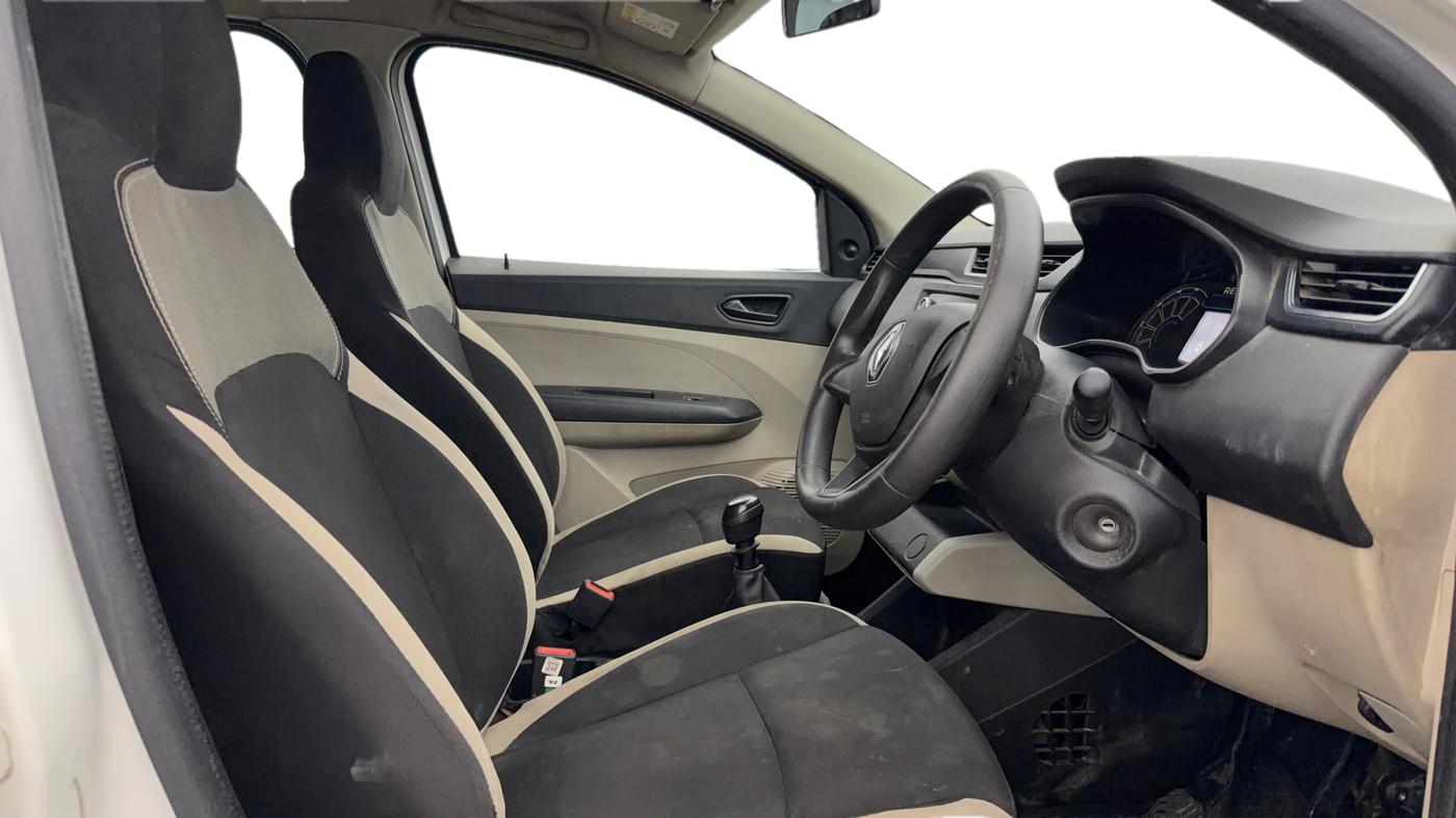 2022 Renault TRIBER RXL MT, Petrol, Manual, 43,748 km, Right Side Front Door Cabin