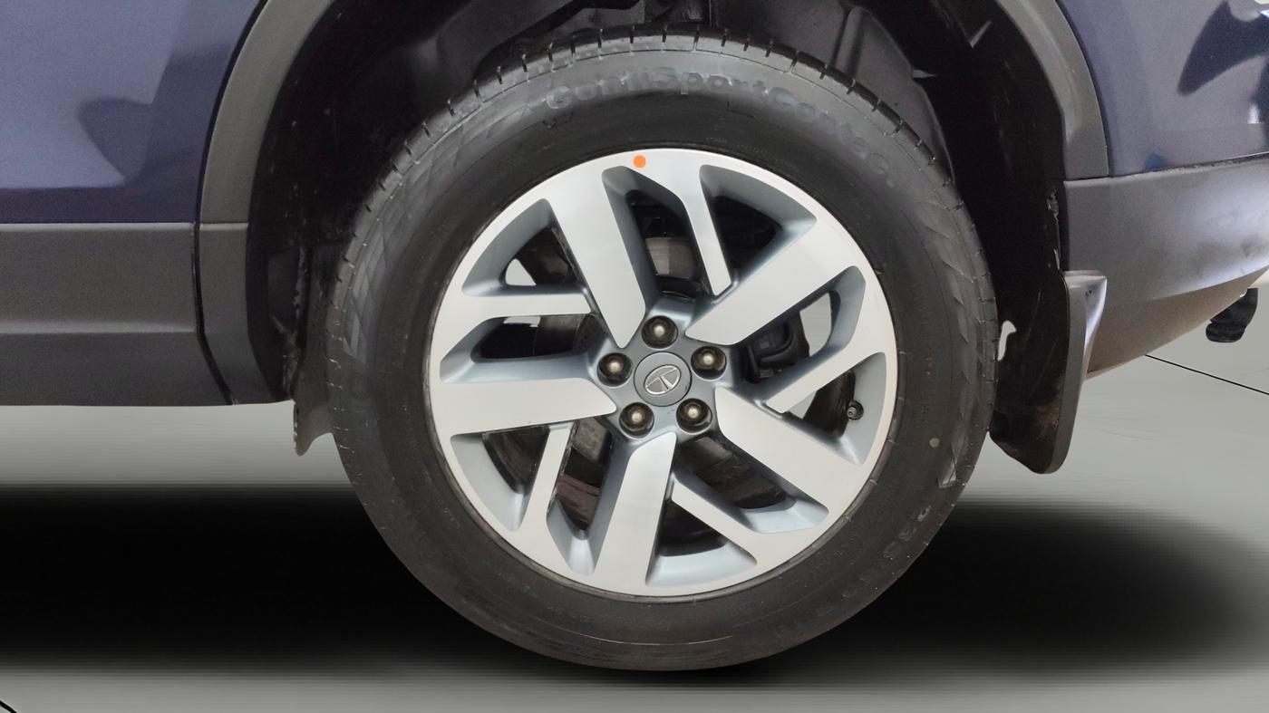 2021 Tata Safari XZ PLUS, Diesel, Manual, 1,36,197 km, Left Rear Wheel