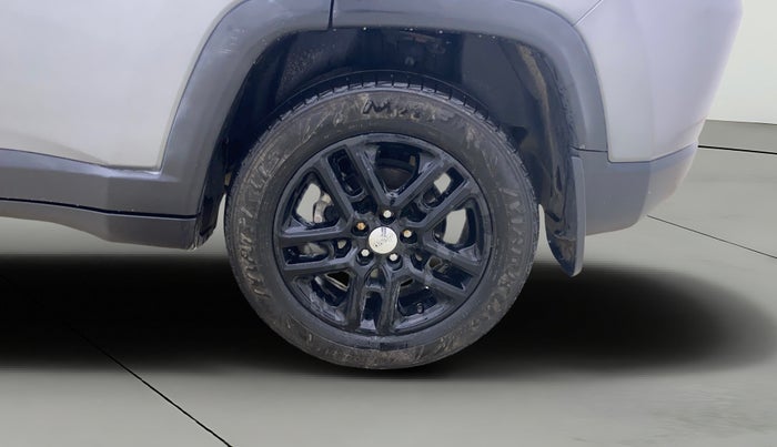 2018 Jeep Compass LIMITED (O) 2.0 DIESEL, Diesel, Manual, 1,21,014 km, Left Rear Wheel