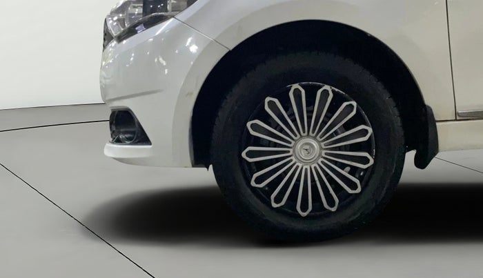 2017 Tata Tiago XT PETROL, Petrol, Manual, 48,903 km, Left Front Wheel