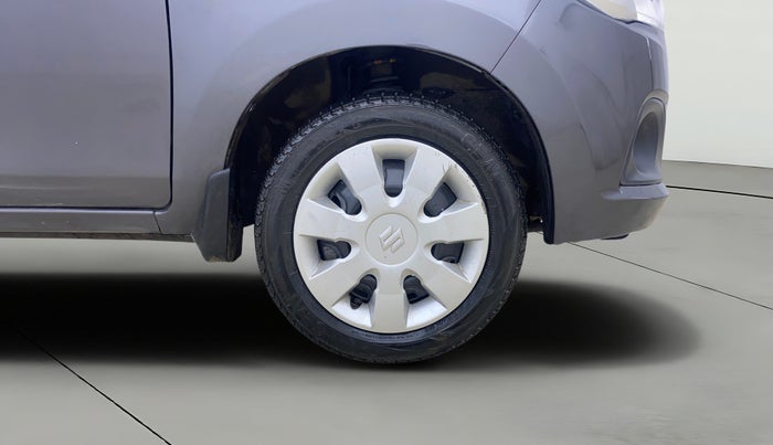 2017 Maruti Alto K10 VXI, Petrol, Manual, 32,049 km, Right Front Wheel