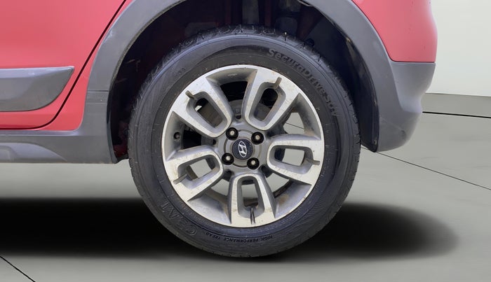 2017 Hyundai i20 Active 1.2 SX, Petrol, Manual, 38,775 km, Left Rear Wheel