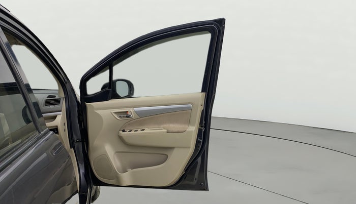 2015 Maruti Ertiga VXI CNG, CNG, Manual, 42,660 km, RHS Front Door