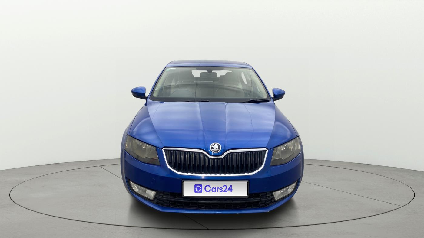 2014 Skoda Octavia AMBITION 2.0 TDI AT, Diesel, Automatic, 1,21,274 km, Front
