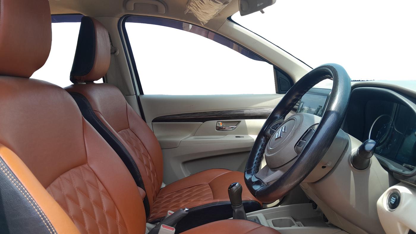 2020 Maruti Ertiga ZXI SHVS, Petrol, Manual, 44,147 km, Right Side Front Door Cabin