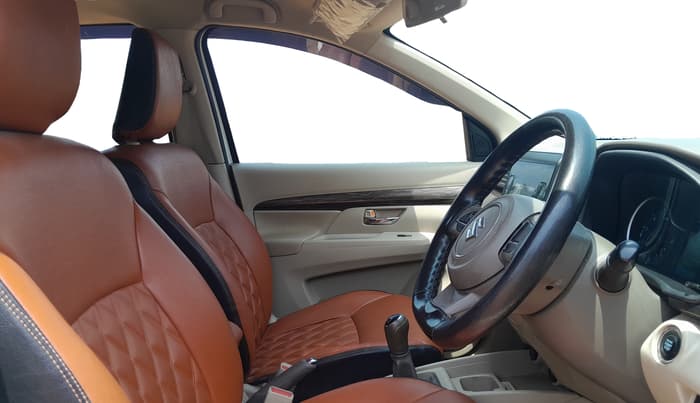 2020 Maruti Ertiga ZXI SHVS, Petrol, Manual, 45,313 km, Right Side Front Door Cabin