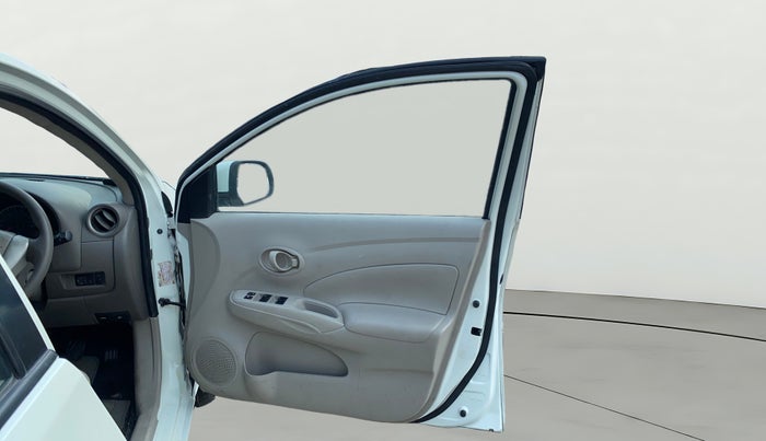 2016 Nissan Sunny XL, Petrol, Manual, 1,28,818 km, RHS Front Door