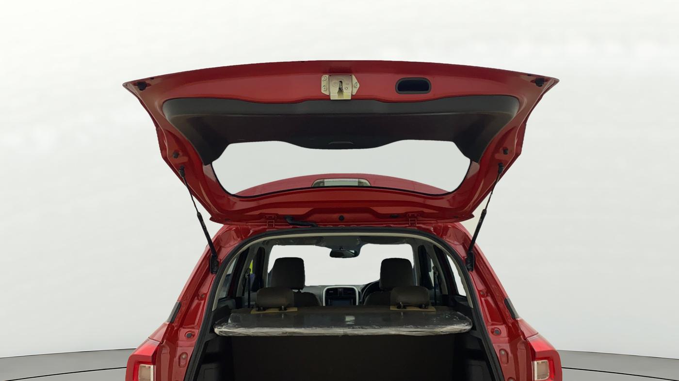 2022 Maruti Vitara Brezza VXI AT SHVS, Petrol, Automatic, 17,022 km, Boot Door Open