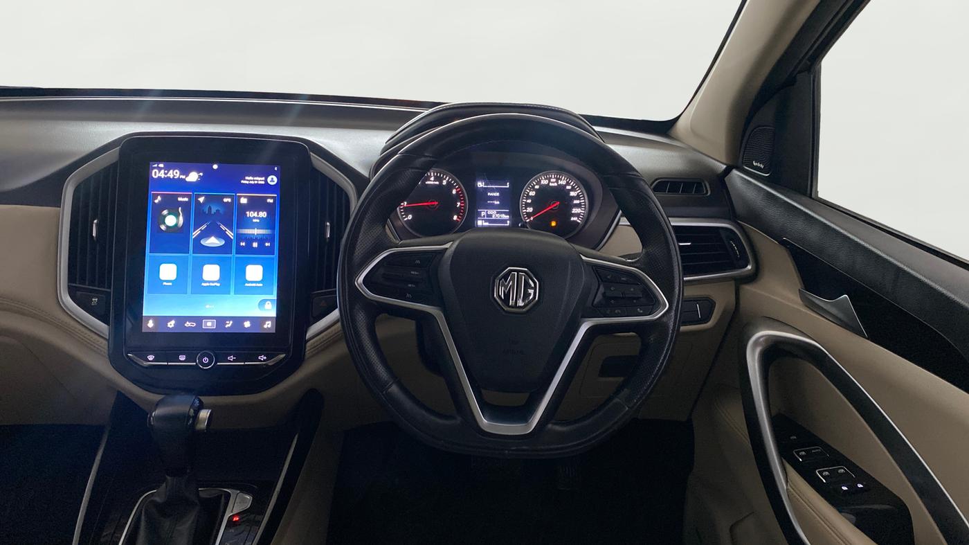 2022 MG HECTOR SMART 1.5 PETROL CVT, Petrol, Automatic, 26,993 km, Steering Wheel Close Up
