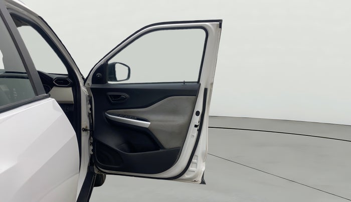 2022 Nissan MAGNITE XE, Petrol, Manual, 71,463 km, RHS Front Door