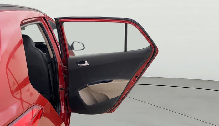 2017 Hyundai Grand i10 SPORTZ (O) AT 1.2 KAPPA VTVT, Petrol, Automatic, 9,340 km, RHS Rear Door