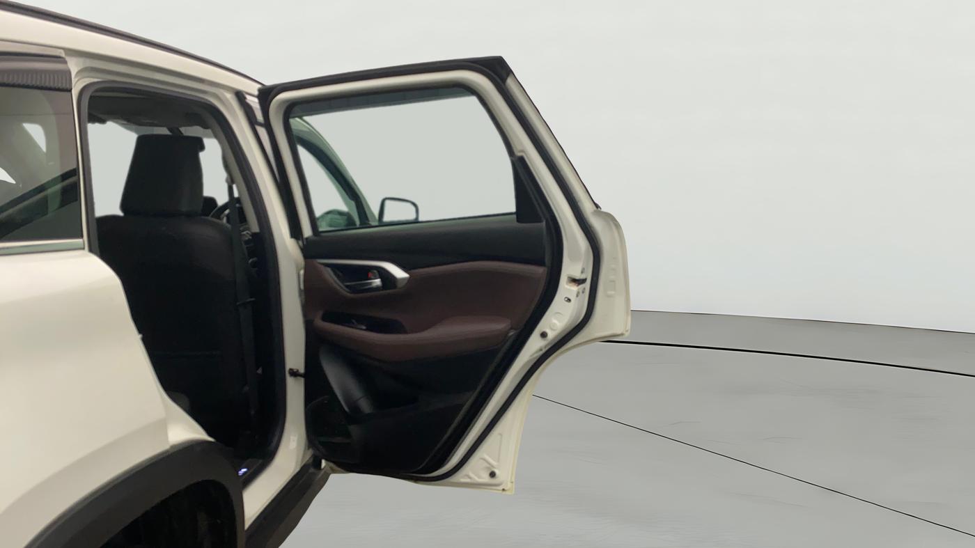 2023 Maruti Grand Vitara ALPHA SMART HYBRID, Petrol, Manual, 35,536 km, RHS Rear Door