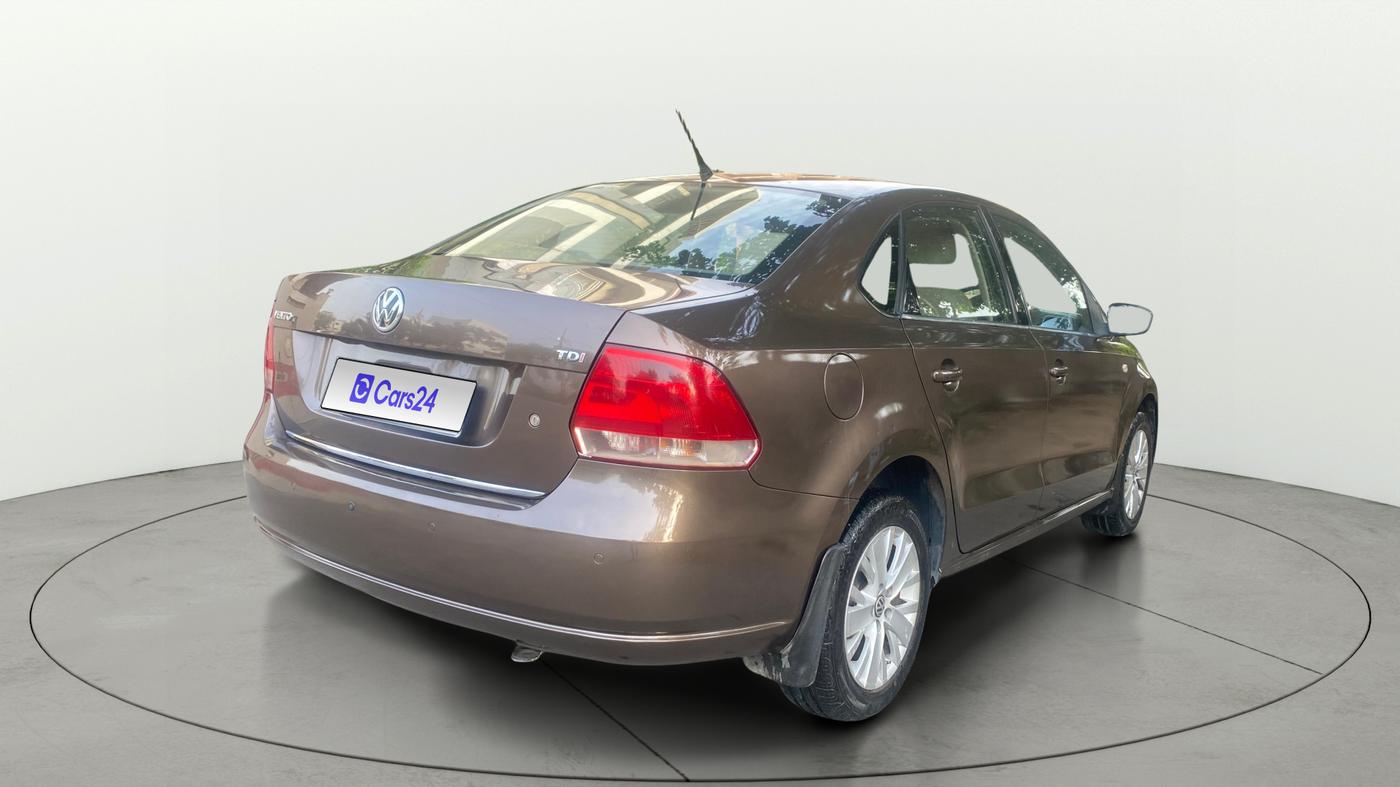 2015 Volkswagen Vento HIGHLINE DIESEL 1.5, Diesel, Manual, 1,09,637 km, Right Back Diagonal
