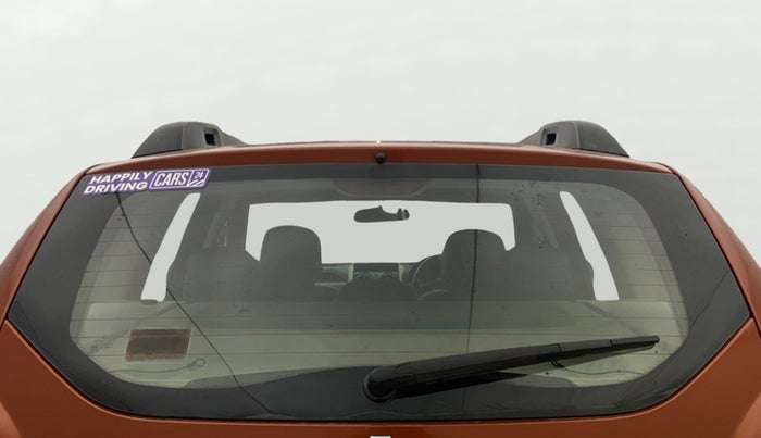 2017 Renault Duster 85 PS RXS MT DIESEL, Diesel, Manual, 1,43,991 km, Rear Windshield