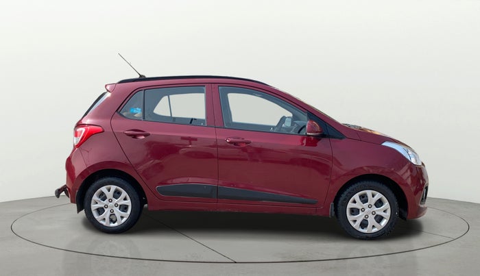 2016 Hyundai Grand i10 SPORTZ 1.2 KAPPA VTVT, Petrol, Manual, 14,572 km, Right Side View