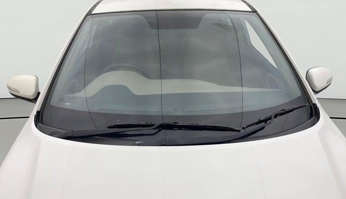 2016 Hyundai Elite i20 SPORTZ 1.2, Petrol, Manual, 47,267 km, Front Windshield