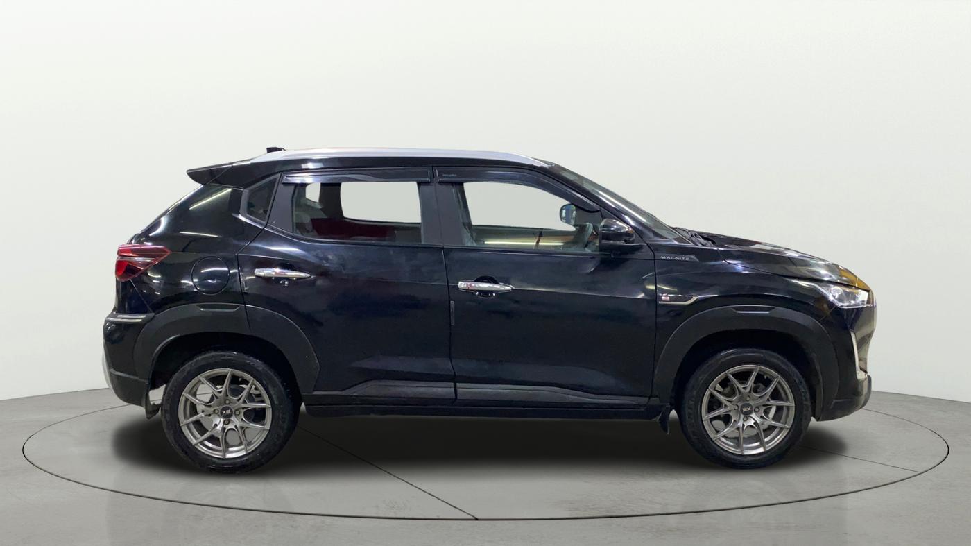 2024 Nissan MAGNITE Visia Plus B4D 1.0 Petrol MT, Petrol, Manual, 30,789 km, Right Side View