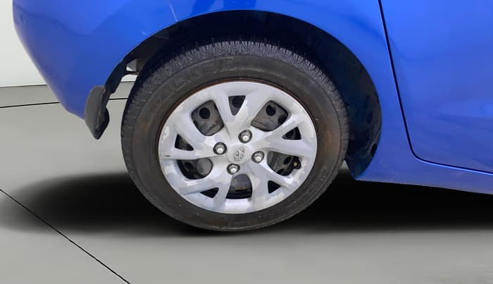 2017 Hyundai Grand i10 SPORTZ U2 1.2 CRDI, Diesel, Manual, 1,20,787 km, Right Rear Wheel