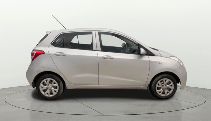 2017 Hyundai Grand i10 SPORTZ 1.2 KAPPA VTVT, Petrol, Manual, 87,298 km, Right Side View