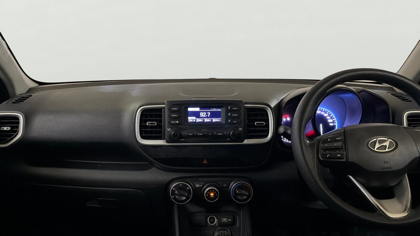 2021 Hyundai VENUE S 1.2, Petrol, Manual, 53,582 km, Air Conditioner