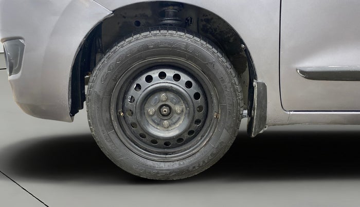 2016 Maruti Wagon R 1.0 VXI, CNG, Manual, 77,273 km, Left Front Wheel