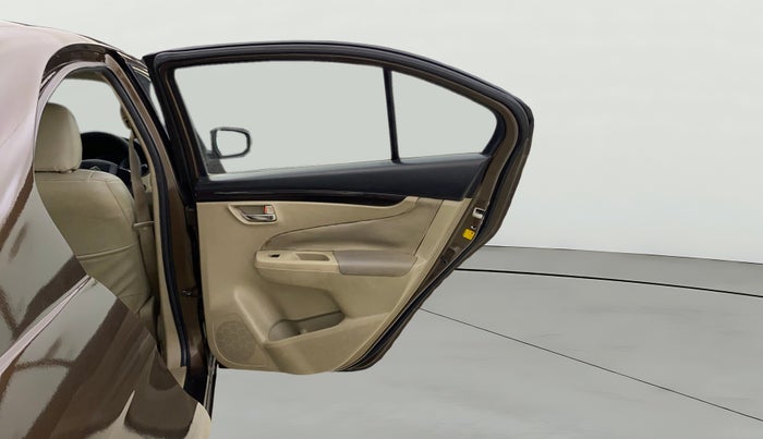 2016 Maruti Ciaz ZXI, Petrol, Manual, 80,686 km, RHS Rear Door