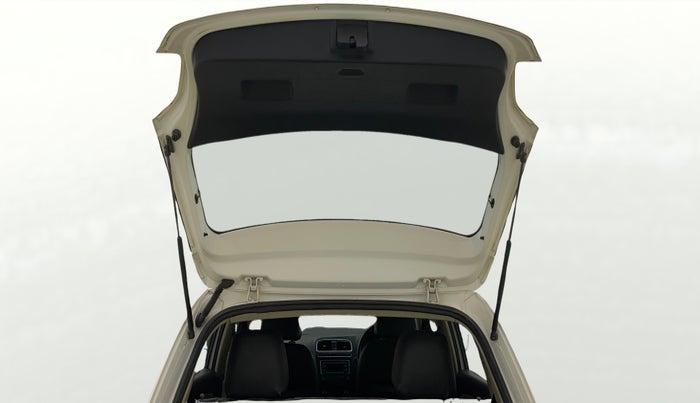 2013 Volkswagen Polo HIGHLINE1.2L, Petrol, Manual, 54,860 km, Boot Door Open