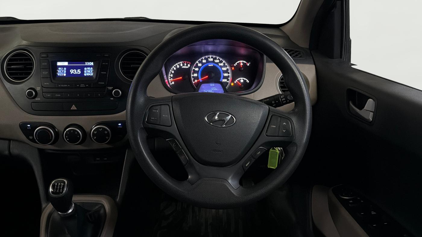 2016 Hyundai Grand i10 SPORTZ 1.2 KAPPA VTVT, Petrol, Manual, 74,786 km, Steering Wheel Close Up