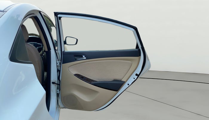 2013 Hyundai Verna FLUIDIC 1.6 VTVT SX, Petrol, Manual, 42,504 km, RHS Rear Door