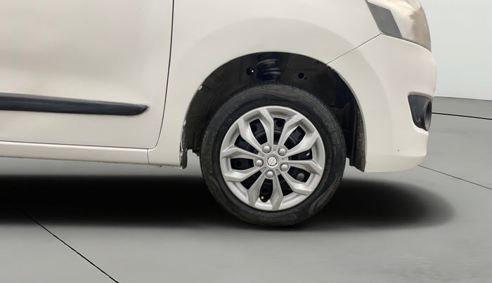 2015 Maruti Wagon R 1.0 VXI, Petrol, Manual, 63,975 km, Right Front Wheel