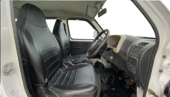 2019 Maruti Eeco 7 STR, CNG, Manual, 84,467 km, Right Side Front Door Cabin