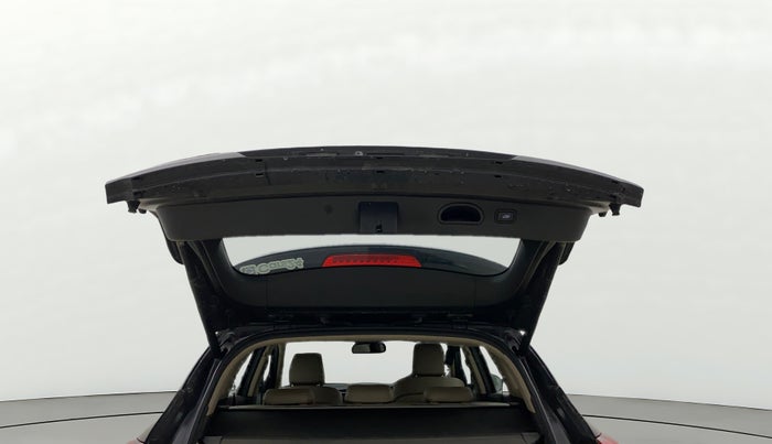 2017 Hyundai Tucson GLS 2WD AT DIESEL, Diesel, Automatic, 1,32,365 km, Boot Door Open