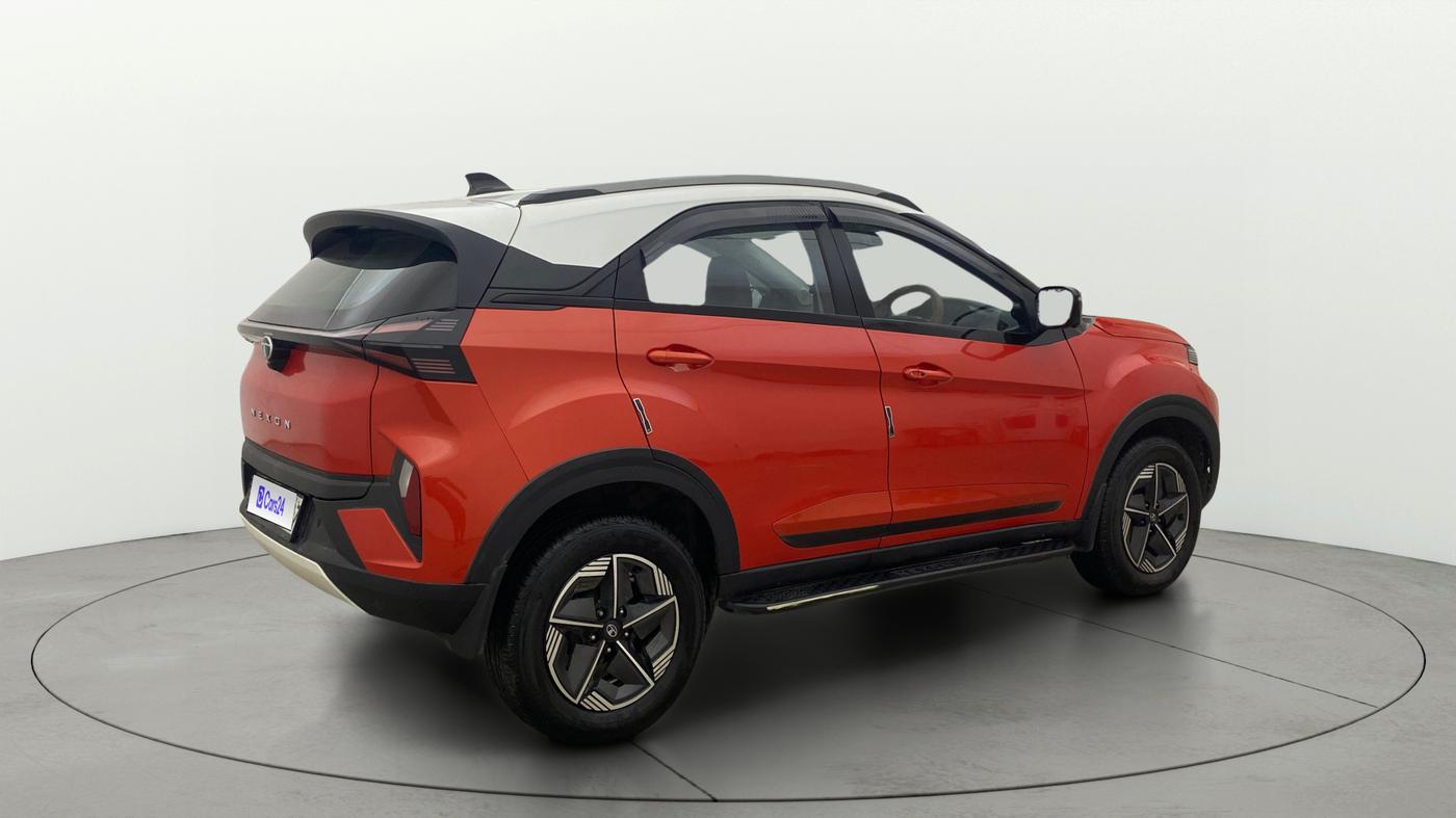 2024 Tata NEXON CREATIVE PLUS 1.2 REVOTRON 7 DCA DT, Petrol, Automatic, 25,742 km, Right Back Diagonal