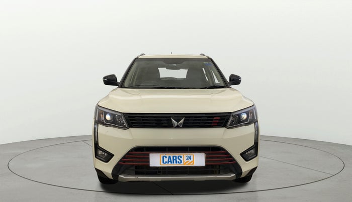 2023 Mahindra XUV300 W8 1.2 PETROL, Petrol, Manual, 28,310 km, Front
