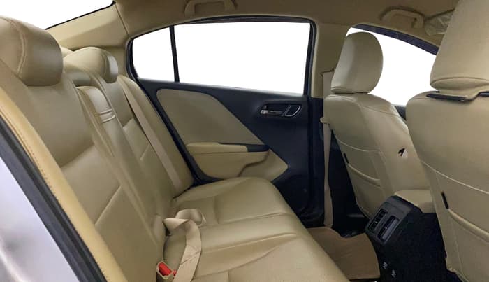 2019 Honda City 1.5L I-VTEC V MT, Petrol, Manual, 86,097 km, Right Side Rear Door Cabin