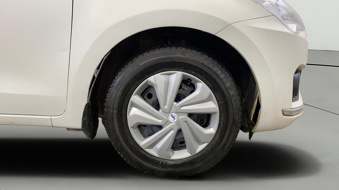 2018 Maruti Dzire VXI AMT, Petrol, Automatic, 47,706 km, Right Front Wheel