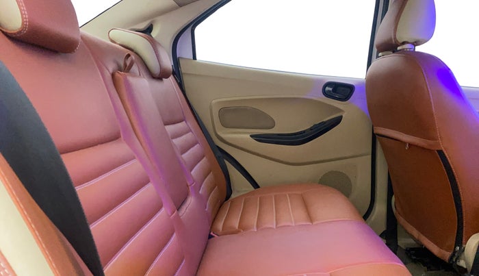 2015 Ford Figo Aspire TREND 1.2 PETROL, Petrol, Manual, 48,773 km, Right Side Rear Door Cabin