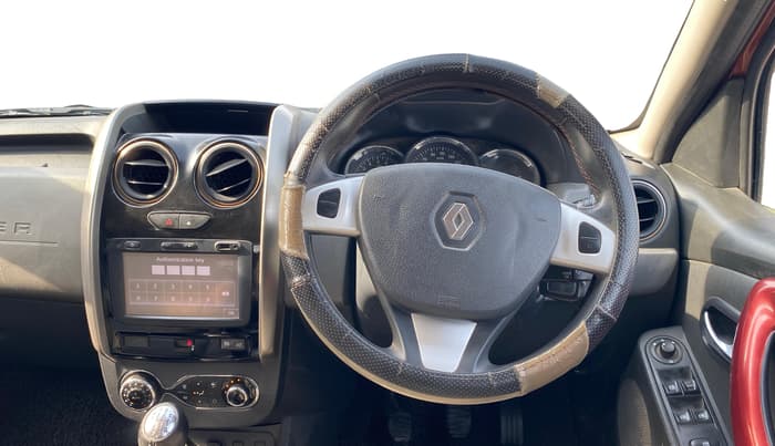 2016 Renault Duster 110 PS RXZ 4X4 MT DIESEL, Diesel, Manual, 1,11,247 km, Steering Wheel Close Up