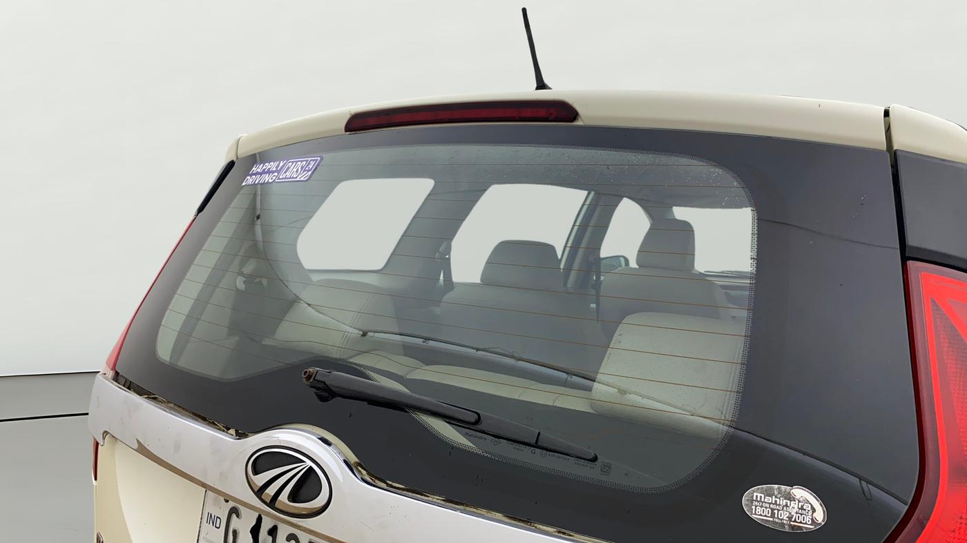 2018 Mahindra MARAZZO M8 7 STR, Diesel, Manual, 1,31,905 km, Rear Wiper