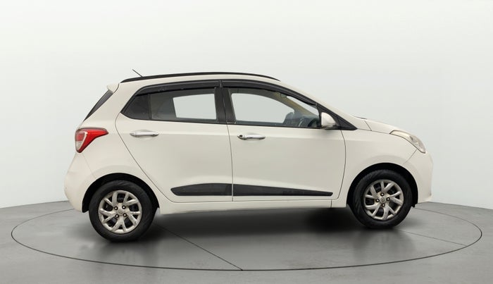 2017 Hyundai Grand i10 SPORTZ (O) 1.2 KAPPA VTVT, Petrol, Manual, 64,964 km, Right Side View