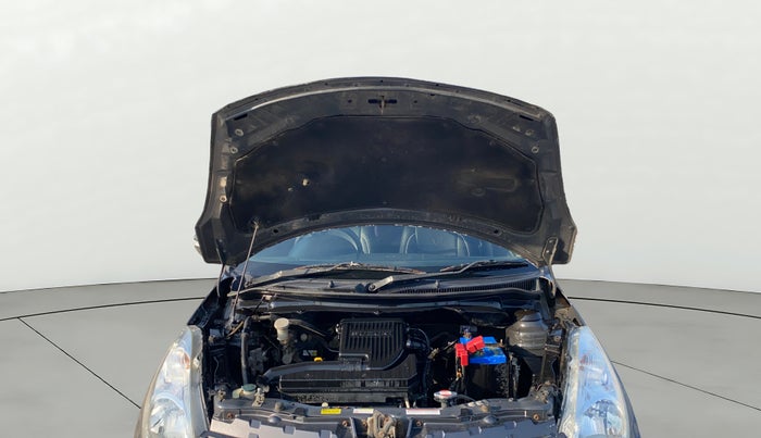 2017 Maruti Swift VXI, Petrol, Manual, 1,22,660 km, Open Bonet