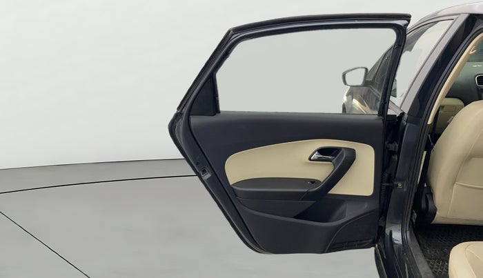 2017 Skoda Rapid STYLE 1.6 MPI AT, Petrol, Automatic, 1,17,571 km, LHS Rear Door