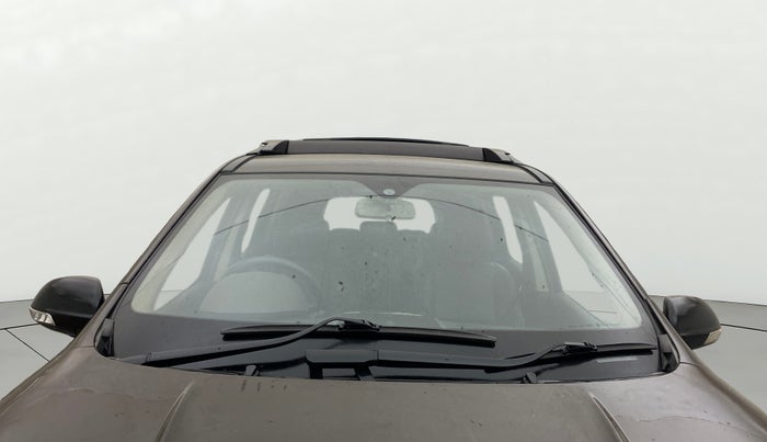 2014 Mahindra XUV500 W8, Diesel, Manual, 1,49,534 km, Front Windshield