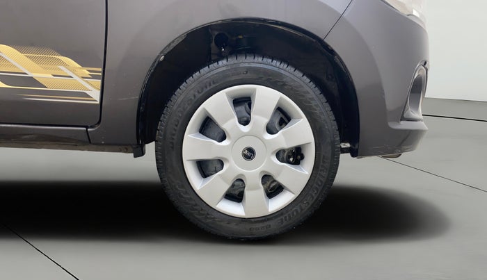 2016 Maruti Alto K10 VXI, Petrol, Manual, 59,974 km, Right Front Wheel