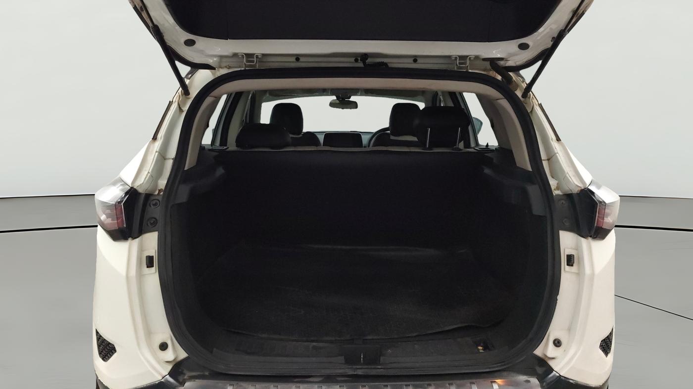 2019 Tata Harrier XM 2.0L KRYOTEC, Diesel, Manual, 1,21,599 km, Boot Open Zoomed View