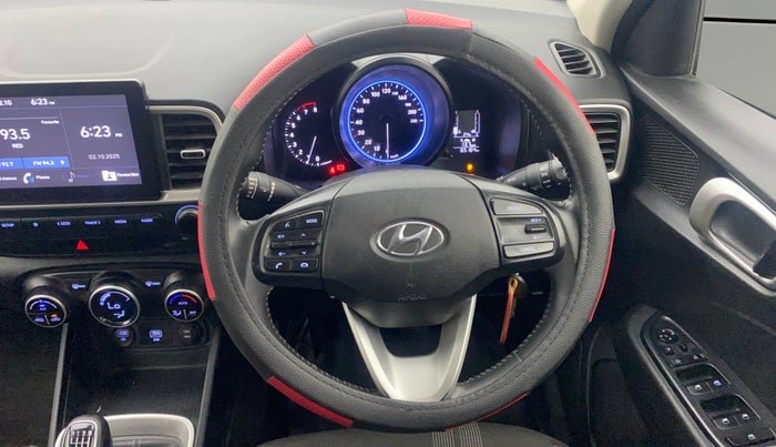 2020 Hyundai VENUE SX 1.0 TURBO, Petrol, Manual, 65,121 km, Steering Wheel Close Up