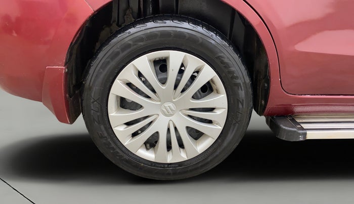 2013 Maruti Ertiga VXI, Petrol, Manual, 98,798 km, Right Rear Wheel