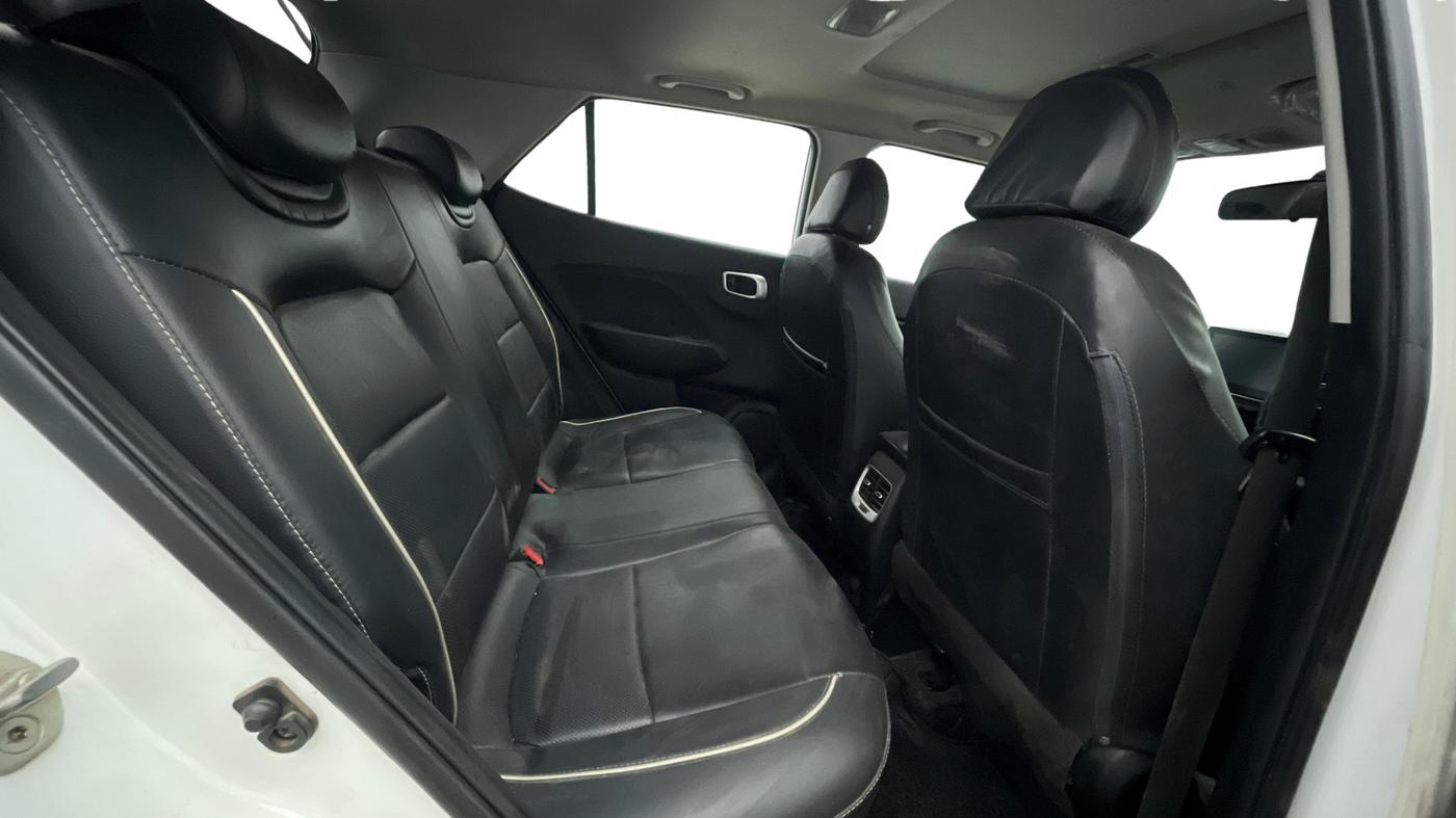 2019 Hyundai VENUE SX 1.0 TURBO, Petrol, Manual, 82,791 km, Right Side Rear Door Cabin